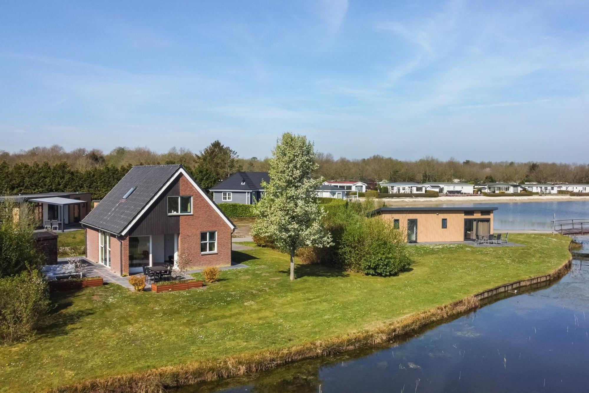 Recreatiepark De Tien Heugten 슌로 외부 사진